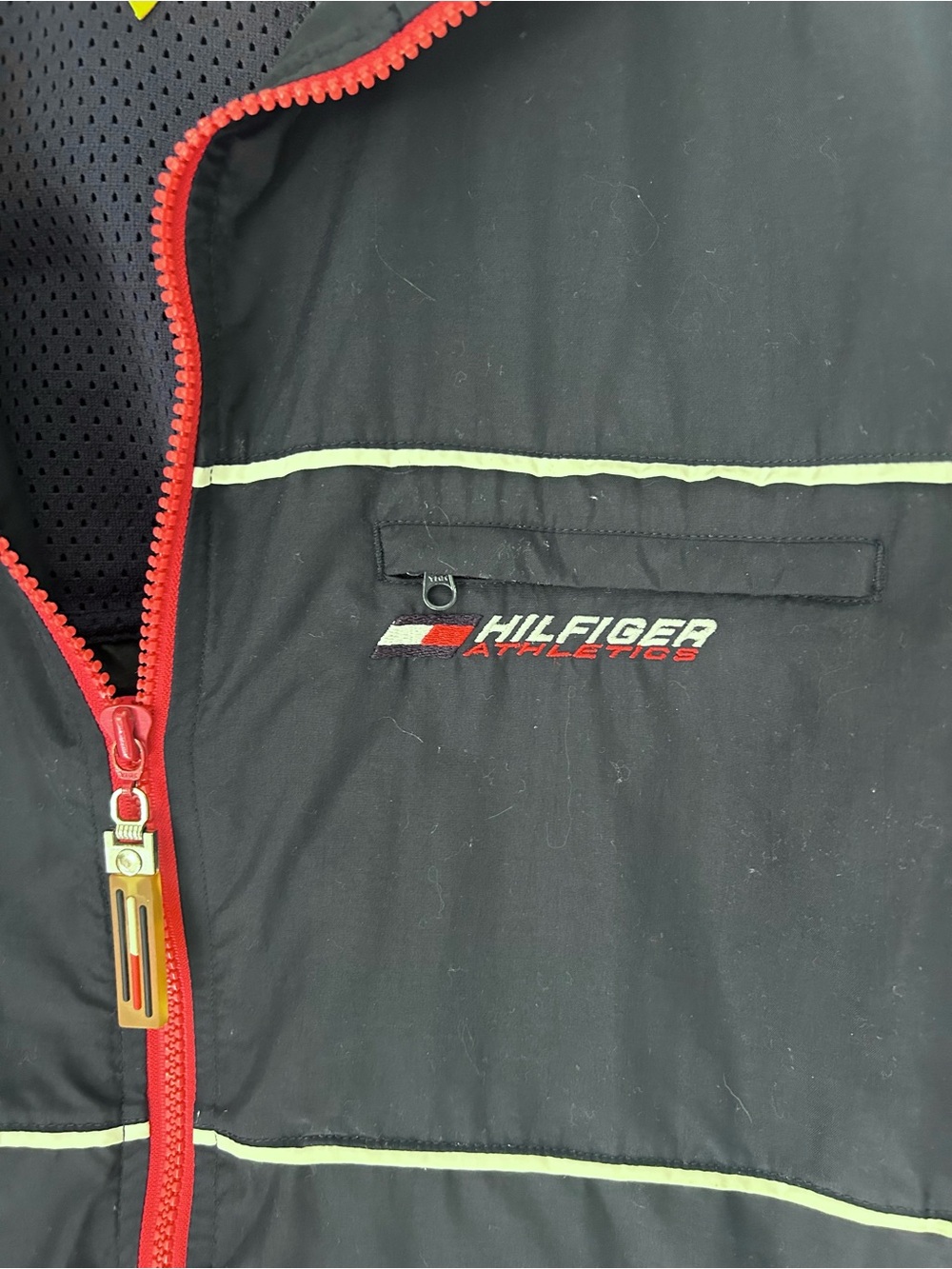 Vintage Tommy Hilfiger Navy Lightweight Windbreaker Jacket with Red Zip Sz S - Picture 3 of 5